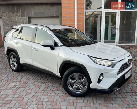 Тойота РАВ 4 2022 в Киеве на Automoto.ua Белый Тойота РАВ 4, объемом двигателя 2 л и пробегом 48 тыс. км за 31800 $, фото 17 на Automoto.ua