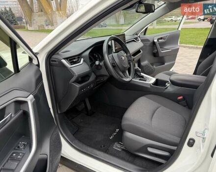 Білий Тойота РАВ 4, об'ємом двигуна 1.99 л та пробігом 25 тис. км за 30500 $, фото 14 на Automoto.ua