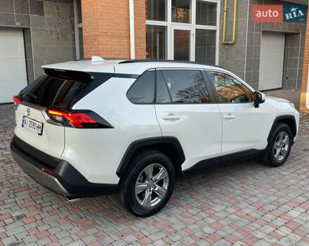 Тойота РАВ 4 2022 в Киеве на Automoto.ua Белый Тойота РАВ 4, объемом двигателя 2 л и пробегом 48 тыс. км за 31800 $, фото 15 на Automoto.ua