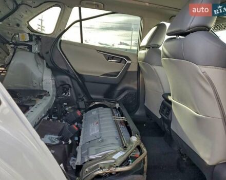 Белый Тойота РАВ 4, объемом двигателя 2.49 л и пробегом 51 тыс. км за 8000 $, фото 10 на Automoto.ua