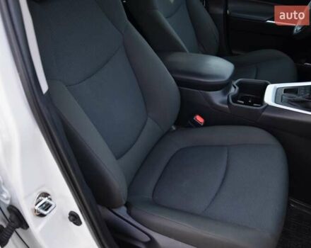 Белый Тойота РАВ 4, объемом двигателя 2.49 л и пробегом 62 тыс. км за 28999 $, фото 38 на Automoto.ua