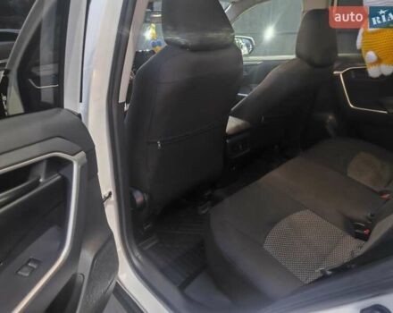 Белый Тойота РАВ 4, объемом двигателя 1.99 л и пробегом 25 тыс. км за 32000 $, фото 16 на Automoto.ua