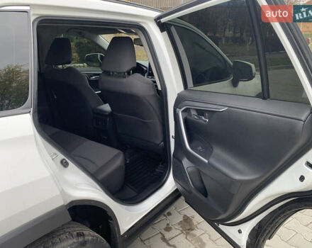 Белый Тойота РАВ 4, объемом двигателя 1.99 л и пробегом 119 тыс. км за 30000 $, фото 27 на Automoto.ua