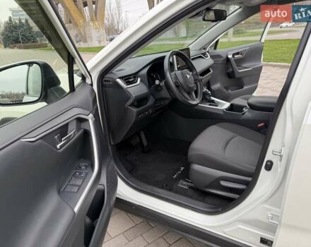 Білий Тойота РАВ 4, об'ємом двигуна 1.99 л та пробігом 25 тис. км за 30500 $, фото 12 на Automoto.ua