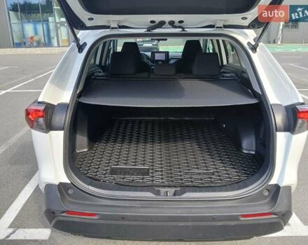 Белый Тойота РАВ 4, объемом двигателя 2.49 л и пробегом 62 тыс. км за 27700 $, фото 6 на Automoto.ua