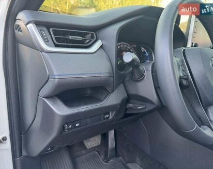 Білий Тойота РАВ 4, об'ємом двигуна 2.5 л та пробігом 14 тис. км за 31700 $, фото 13 на Automoto.ua