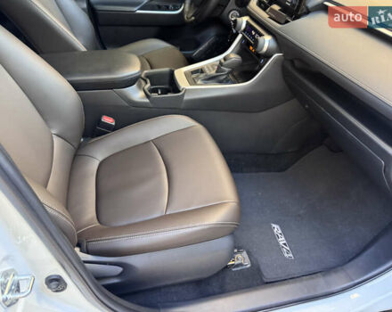 Білий Тойота РАВ 4, об'ємом двигуна 2.5 л та пробігом 98 тис. км за 26900 $, фото 62 на Automoto.ua