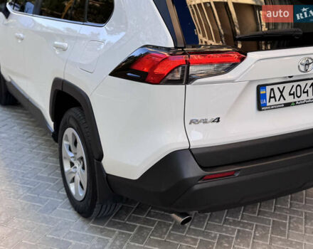 Білий Тойота РАВ 4, об'ємом двигуна 2.5 л та пробігом 98 тис. км за 26900 $, фото 33 на Automoto.ua