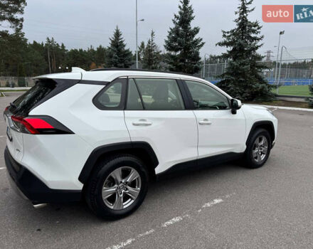 Белый Тойота РАВ 4, объемом двигателя 2 л и пробегом 110 тыс. км за 28000 $, фото 10 на Automoto.ua