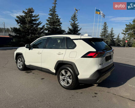 Белый Тойота РАВ 4, объемом двигателя 1.99 л и пробегом 108 тыс. км за 28500 $, фото 4 на Automoto.ua