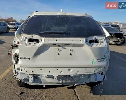 Белый Тойота РАВ 4, объемом двигателя 2.49 л и пробегом 51 тыс. км за 8000 $, фото 2 на Automoto.ua