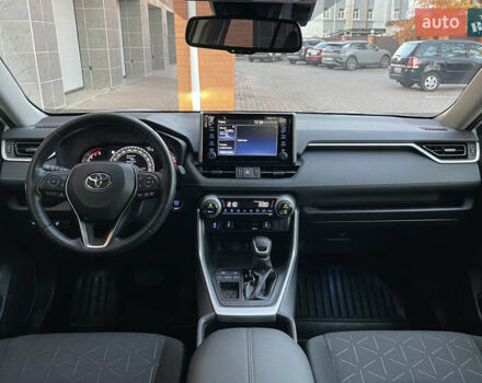 Тойота РАВ 4 2022 в Киеве на Automoto.ua Белый Тойота РАВ 4, объемом двигателя 2 л и пробегом 48 тыс. км за 31800 $, фото 23 на Automoto.ua