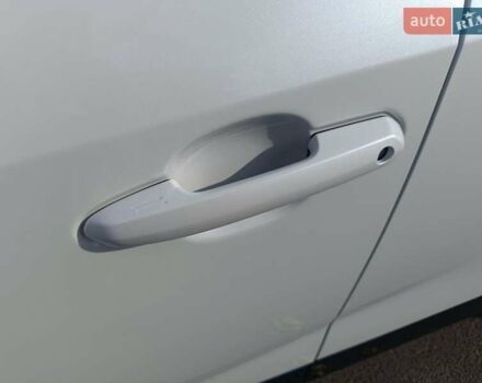 Белый Тойота РАВ 4, объемом двигателя 2.49 л и пробегом 41 тыс. км за 34800 $, фото 14 на Automoto.ua