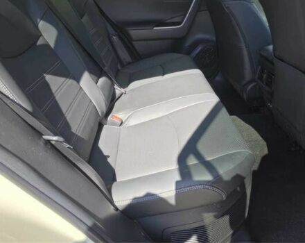 Белый Тойота РАВ 4, объемом двигателя 2.5 л и пробегом 16 тыс. км за 20000 $, фото 11 на Automoto.ua