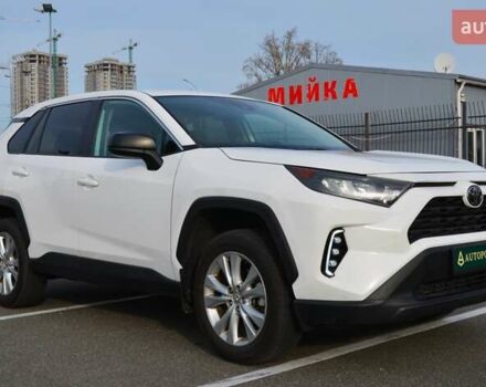 Белый Тойота РАВ 4, объемом двигателя 2.49 л и пробегом 62 тыс. км за 28999 $, фото 1 на Automoto.ua