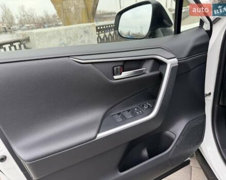 Білий Тойота РАВ 4, об'ємом двигуна 1.99 л та пробігом 25 тис. км за 30500 $, фото 11 на Automoto.ua