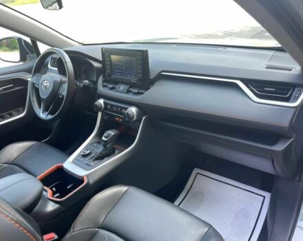 Белый Тойота РАВ 4, объемом двигателя 2.5 л и пробегом 21 тыс. км за 22400 $, фото 9 на Automoto.ua