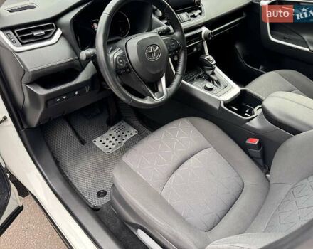 Белый Тойота РАВ 4, объемом двигателя 2 л и пробегом 110 тыс. км за 28000 $, фото 29 на Automoto.ua