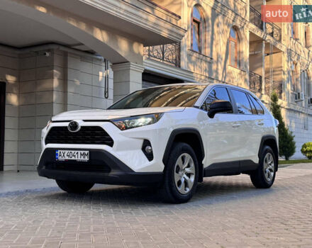 Білий Тойота РАВ 4, об'ємом двигуна 2.5 л та пробігом 98 тис. км за 26900 $, фото 2 на Automoto.ua