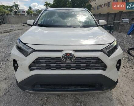 Белый Тойота РАВ 4, объемом двигателя 2.49 л и пробегом 143 тыс. км за 9000 $, фото 4 на Automoto.ua