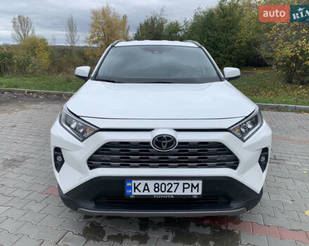 Белый Тойота РАВ 4, объемом двигателя 1.99 л и пробегом 119 тыс. км за 30000 $, фото 1 на Automoto.ua