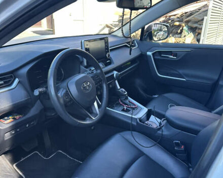 Білий Тойота РАВ 4, об'ємом двигуна 2.49 л та пробігом 56 тис. км за 38500 $, фото 4 на Automoto.ua