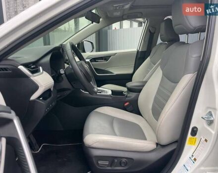 Белый Тойота РАВ 4, объемом двигателя 2.49 л и пробегом 85 тыс. км за 34990 $, фото 8 на Automoto.ua