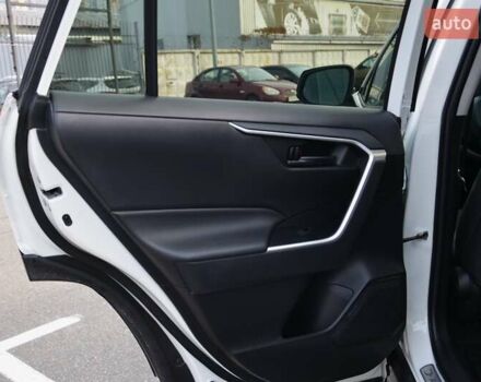 Белый Тойота РАВ 4, объемом двигателя 2.49 л и пробегом 62 тыс. км за 28999 $, фото 27 на Automoto.ua