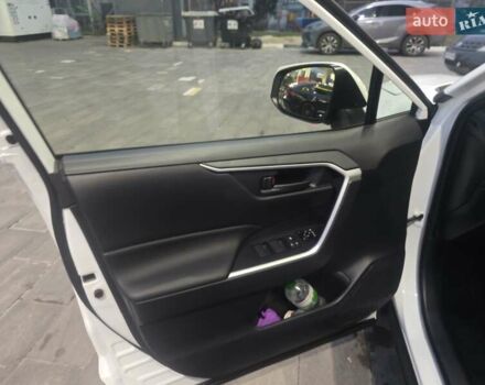 Белый Тойота РАВ 4, объемом двигателя 1.99 л и пробегом 25 тыс. км за 32000 $, фото 10 на Automoto.ua