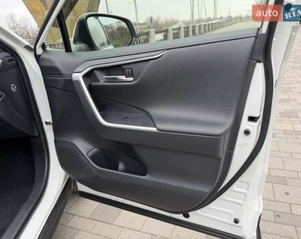 Білий Тойота РАВ 4, об'ємом двигуна 1.99 л та пробігом 25 тис. км за 30500 $, фото 8 на Automoto.ua