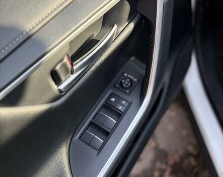 Белый Тойота РАВ 4, объемом двигателя 1.99 л и пробегом 110 тыс. км за 26500 $, фото 5 на Automoto.ua