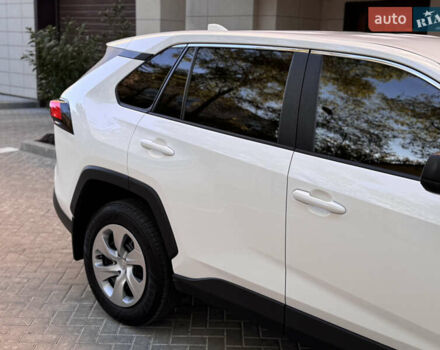 Білий Тойота РАВ 4, об'ємом двигуна 2.5 л та пробігом 98 тис. км за 26900 $, фото 10 на Automoto.ua