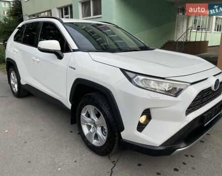 Белый Тойота РАВ 4, объемом двигателя 2.49 л и пробегом 67 тыс. км за 34700 $, фото 2 на Automoto.ua