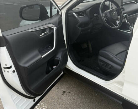 Білий Тойота РАВ 4, об'ємом двигуна 2.49 л та пробігом 36 тис. км за 36000 $, фото 5 на Automoto.ua