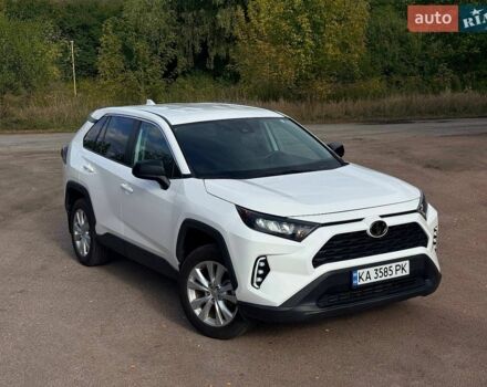 Білий Тойота РАВ 4, об'ємом двигуна 2.49 л та пробігом 63 тис. км за 25900 $, фото 2 на Automoto.ua