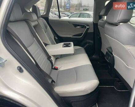 Белый Тойота РАВ 4, объемом двигателя 2.49 л и пробегом 85 тыс. км за 34990 $, фото 10 на Automoto.ua