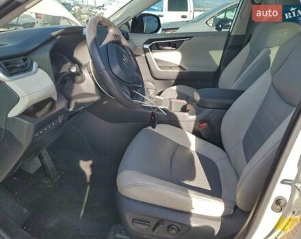 Белый Тойота РАВ 4, объемом двигателя 2.49 л и пробегом 51 тыс. км за 8000 $, фото 6 на Automoto.ua