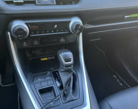 Білий Тойота РАВ 4, об'ємом двигуна 2.49 л та пробігом 56 тис. км за 38500 $, фото 8 на Automoto.ua