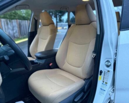 Белый Тойота РАВ 4, объемом двигателя 2.5 л и пробегом 11 тыс. км за 6700 $, фото 9 на Automoto.ua