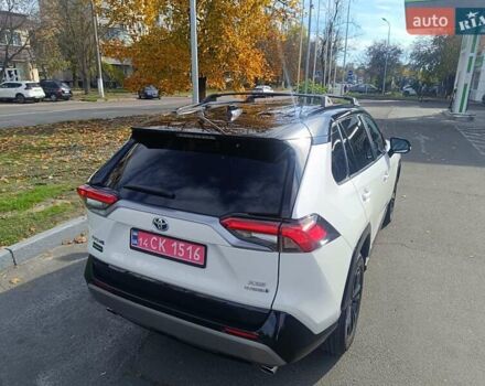 Белый Тойота РАВ 4, объемом двигателя 2.49 л и пробегом 41 тыс. км за 34800 $, фото 2 на Automoto.ua