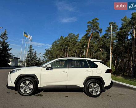 Белый Тойота РАВ 4, объемом двигателя 1.99 л и пробегом 108 тыс. км за 28500 $, фото 8 на Automoto.ua