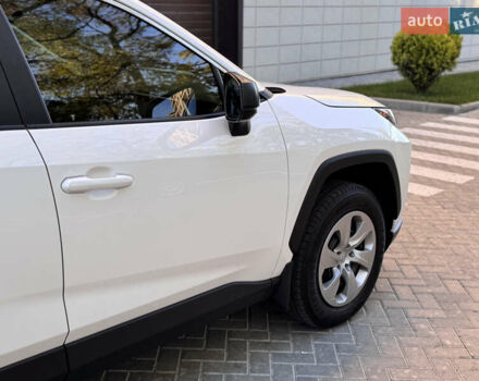 Білий Тойота РАВ 4, об'ємом двигуна 2.5 л та пробігом 98 тис. км за 26900 $, фото 9 на Automoto.ua