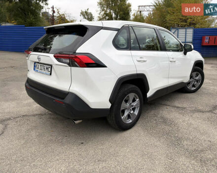 Белый Тойота РАВ 4, объемом двигателя 1.99 л и пробегом 24 тыс. км за 35900 $, фото 3 на Automoto.ua