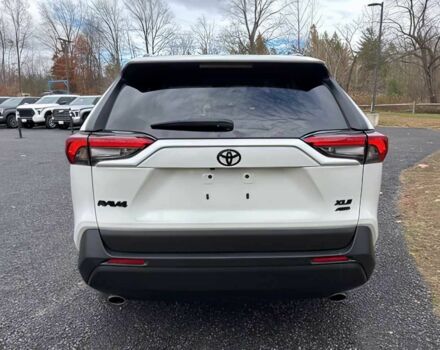 Білий Тойота РАВ 4, об'ємом двигуна 2.5 л та пробігом 30 тис. км за 23200 $, фото 5 на Automoto.ua