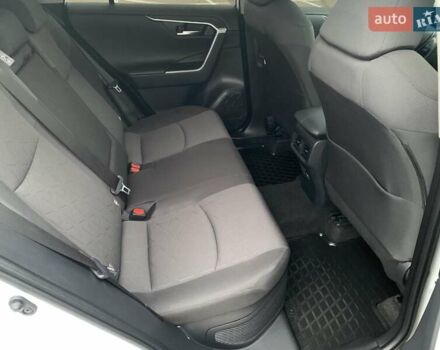 Білий Тойота РАВ 4, об'ємом двигуна 2.49 л та пробігом 75 тис. км за 37900 $, фото 89 на Automoto.ua