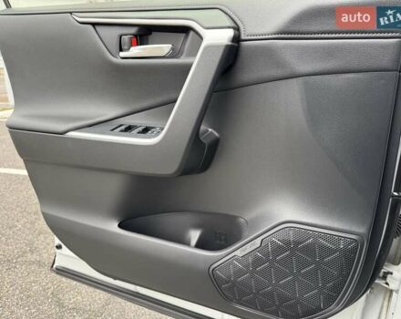 Белый Тойота РАВ 4, объемом двигателя 2.49 л и пробегом 49 тыс. км за 39999 $, фото 52 на Automoto.ua