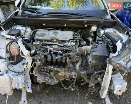 Белый Тойота РАВ 4, объемом двигателя 2 л и пробегом 85 тыс. км за 19999 $, фото 2 на Automoto.ua