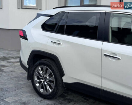 Белый Тойота РАВ 4, объемом двигателя 2.49 л и пробегом 27 тыс. км за 44800 $, фото 6 на Automoto.ua