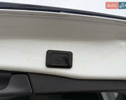 Белый Тойота РАВ 4, объемом двигателя 2.49 л и пробегом 75 тыс. км за 36500 $, фото 22 на Automoto.ua