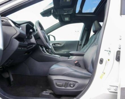 Білий Тойота РАВ 4, об'ємом двигуна 2.5 л та пробігом 28 тис. км за 28100 $, фото 6 на Automoto.ua